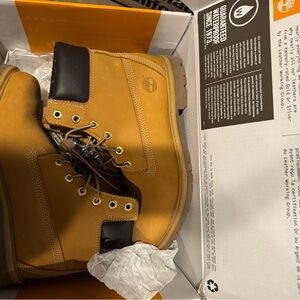 NWT Timberland Wheat Nubuck Boots